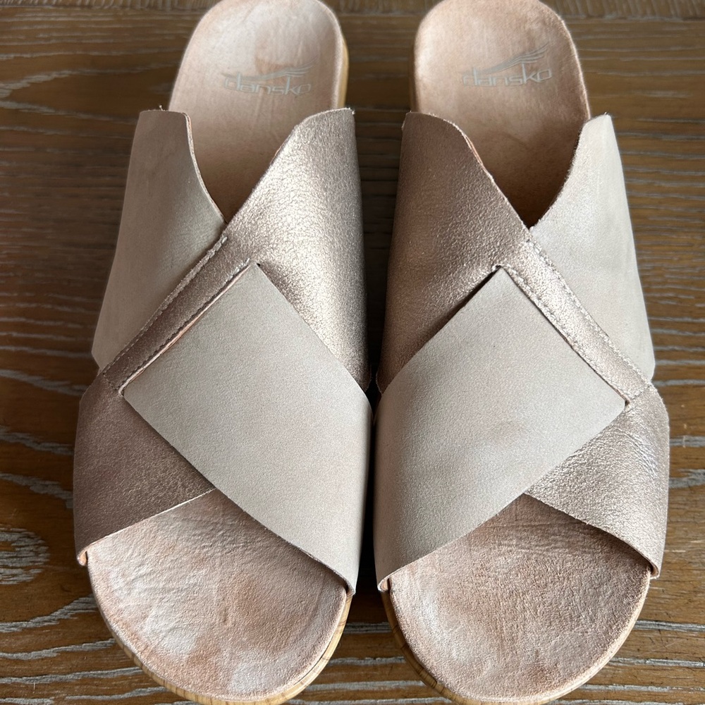 EUC: Dansko Miri Slip-on Sandals (size 40)